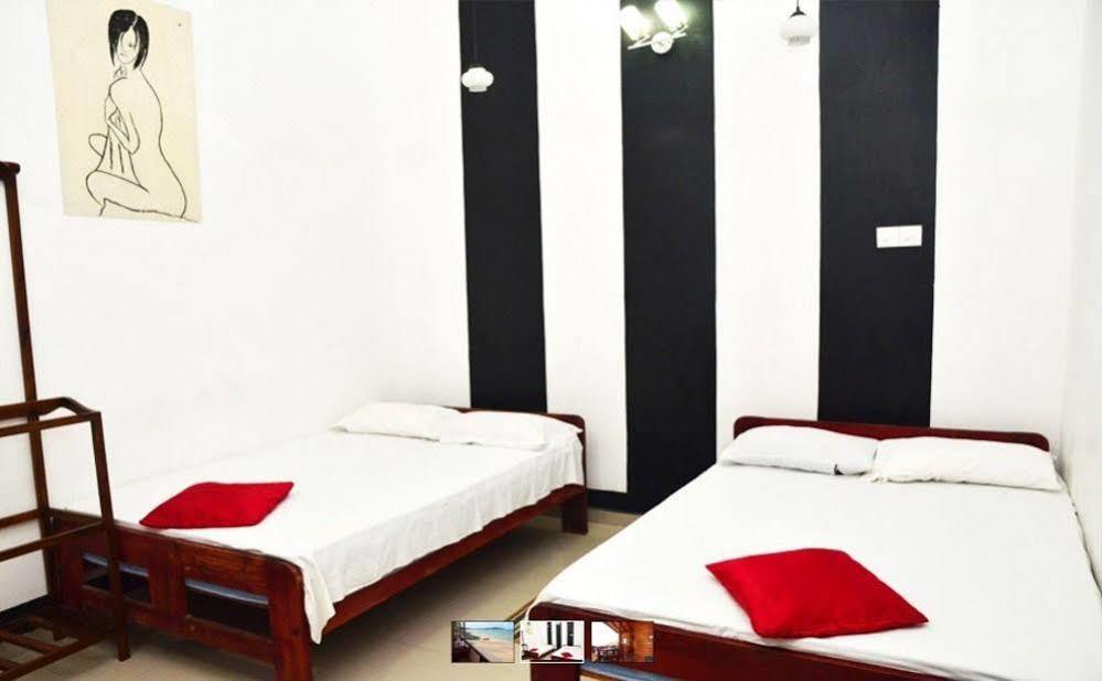 Dyke Rest Hotel ตรินโคมาลี ภายนอก รูปภาพ